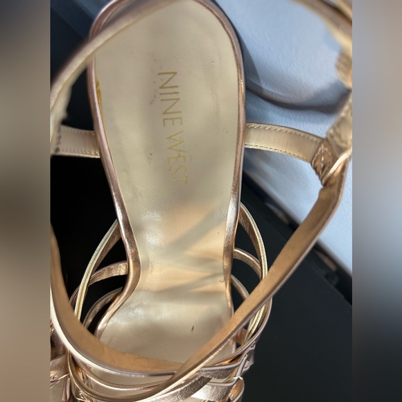 Nine West Rose Gold Heels Size 9-1/2 - Picture 8 of 11